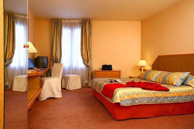 Hotel Fertel Etoile Paris Luaran gambar