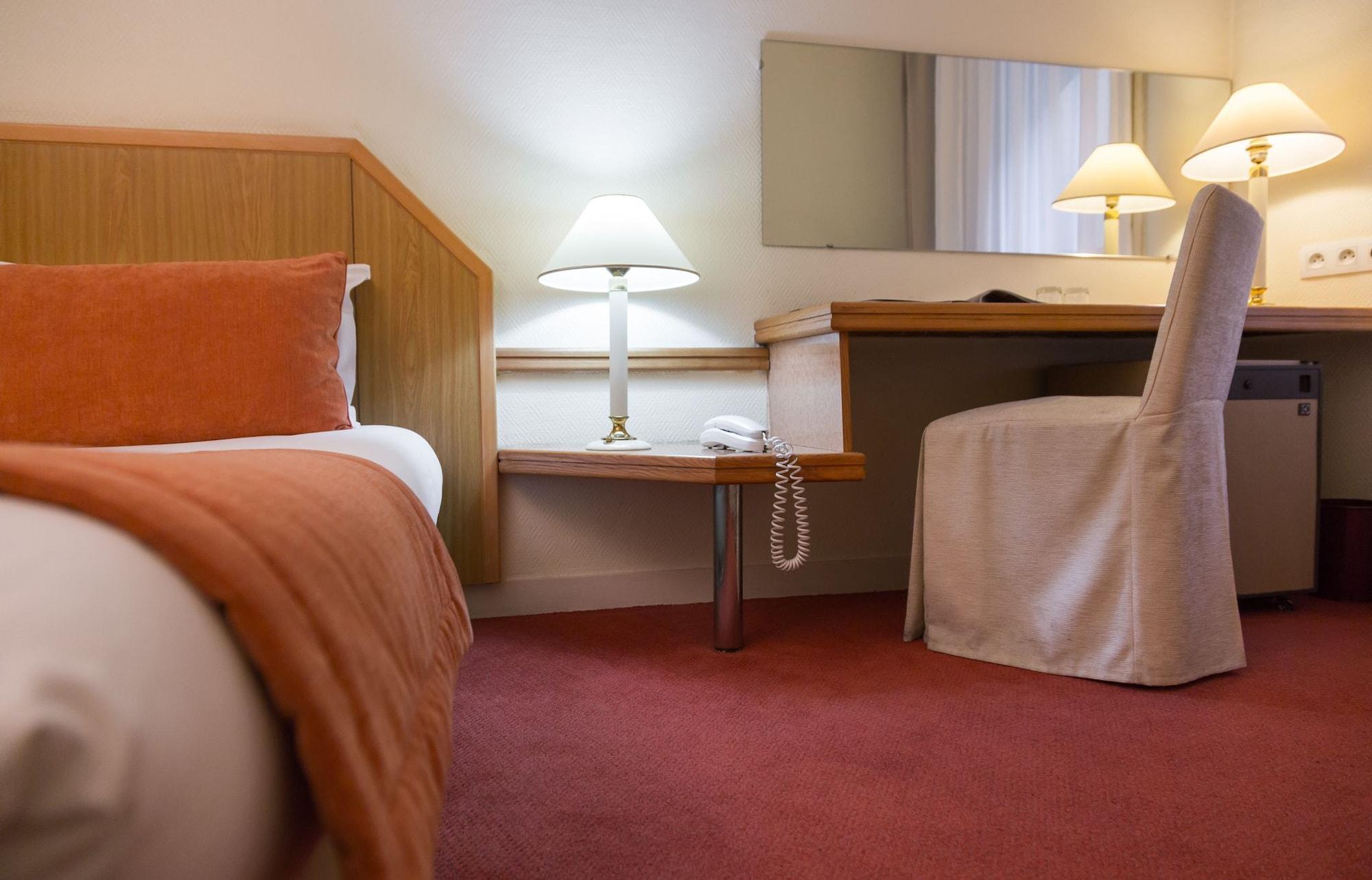 Hotel Fertel Etoile Paris Luaran gambar